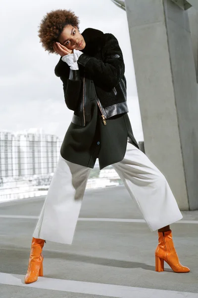 Look 16